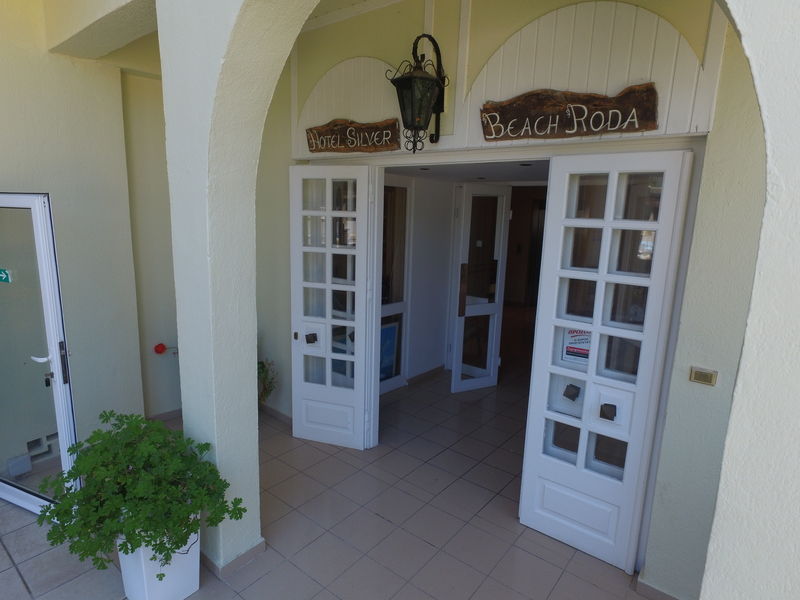 Silver Beach Hotel And Annexe Apartments (Adults Only) Roda  Zewnętrze zdjęcie