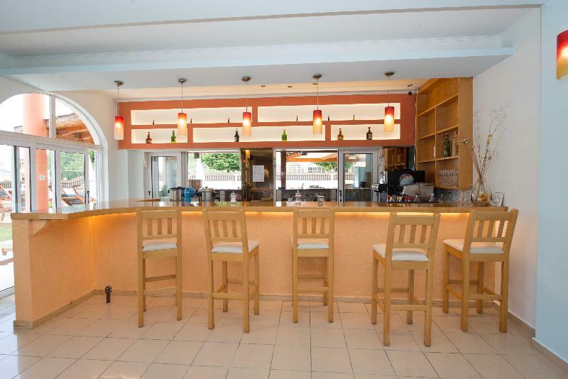 Silver Beach Hotel And Annexe Apartments (Adults Only) Roda  Zewnętrze zdjęcie