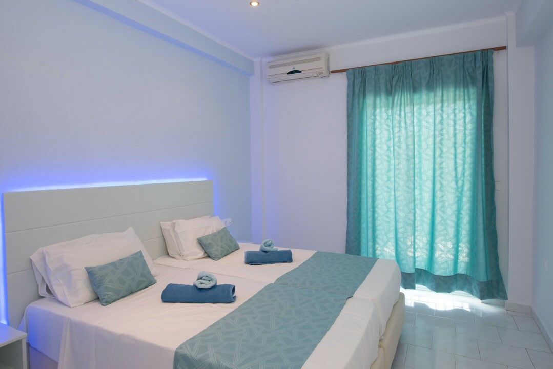 Silver Beach Hotel And Annexe Apartments (Adults Only) Roda  Zewnętrze zdjęcie